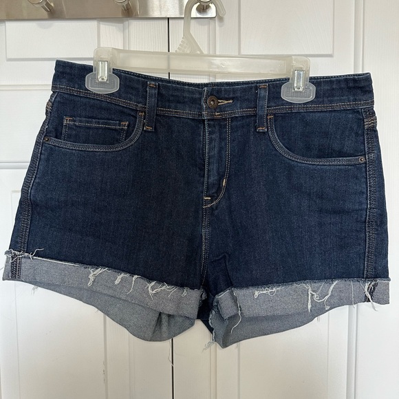 ‼️ Levi’s high rise Jean shorts  (included in BOGO 50% off) - Picture 2 of 5